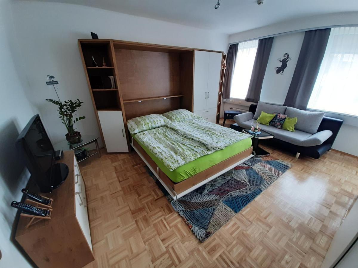 Apartmentstudio Mit Tiefgarage Free Parking