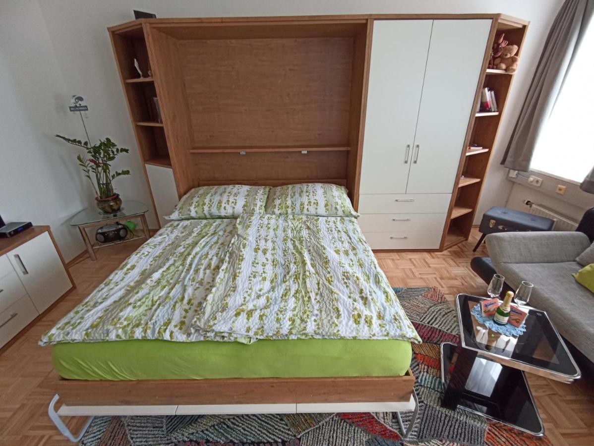 Apartmentstudio Mit Tiefgarage Free Parking