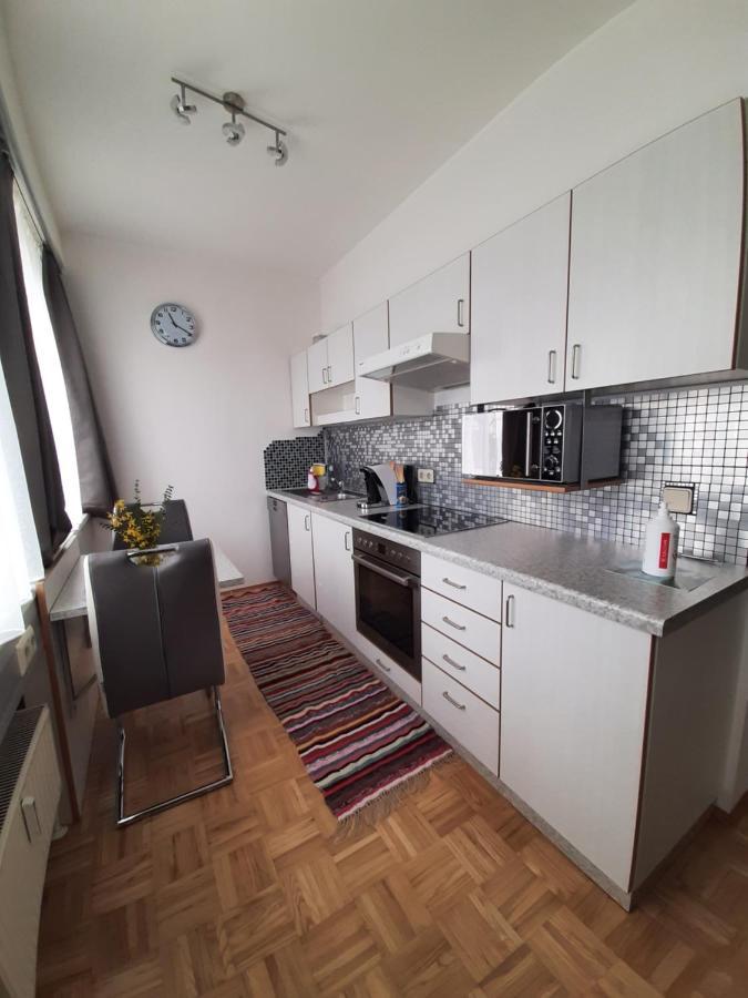 Apartmentstudio Mit Tiefgarage Free Parking Apartment *